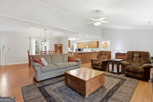 135 Spring Forest Way, Sharpsburg, GA 30277