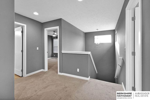 10518 S 113th Street, Papillion, NE 68046