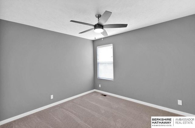 10518 S 113th Street, Papillion, NE 68046