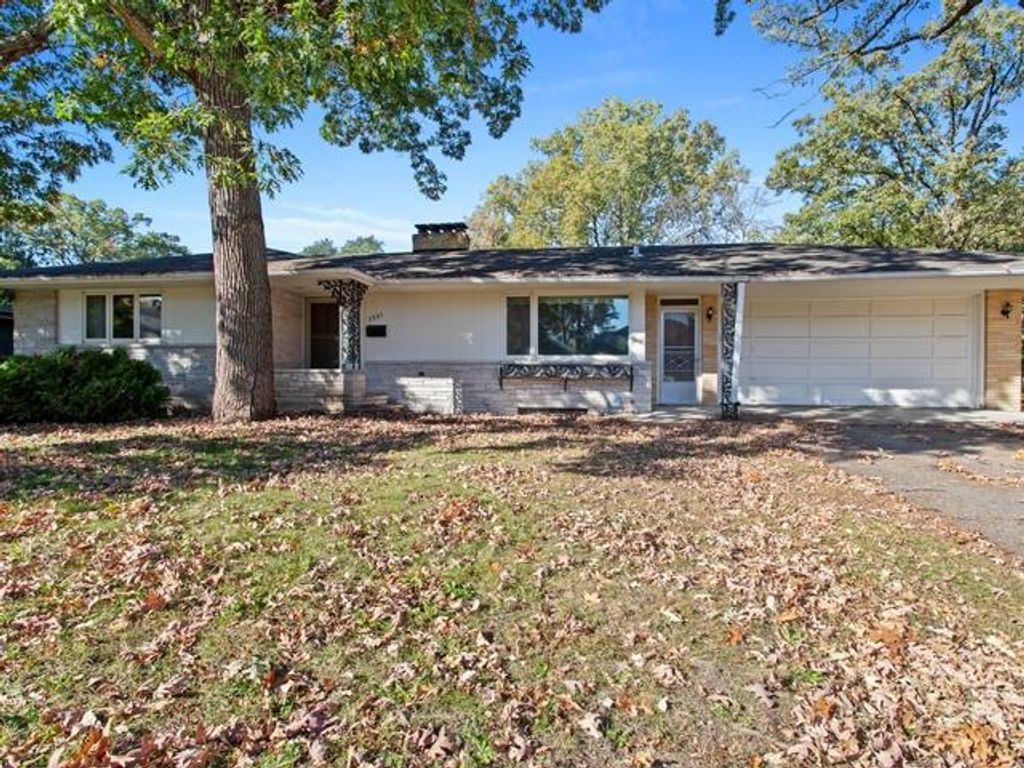 3501 Florida Avenue N, Crystal, MN 55427 — exterior