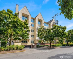 2250 NW 58th Street #302, Seattle, WA 98107