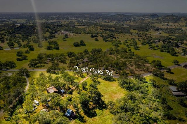 2381 Quail Oaks Rd, Valley Springs, CA 95252