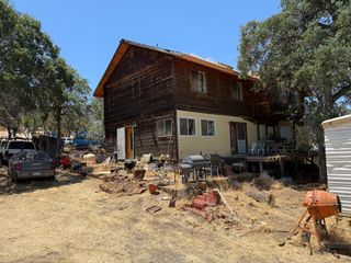 2381 Quail Oaks Rd, Valley Springs, CA 95252