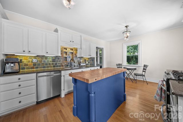 424 S York Street, Gastonia, NC 28052