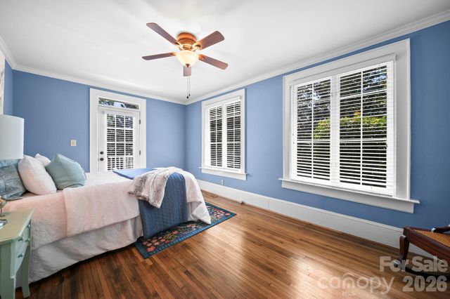 424 S York Street, Gastonia, NC 28052