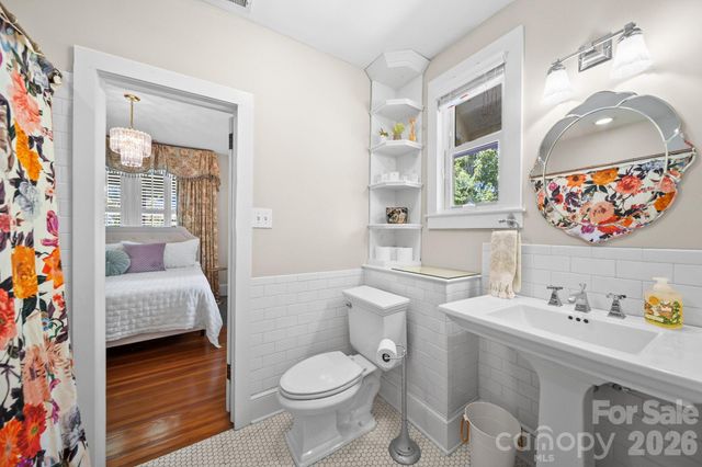 424 S York Street, Gastonia, NC 28052