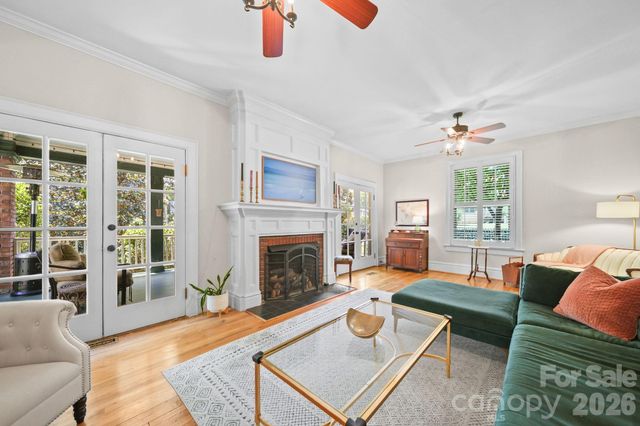 424 S York Street, Gastonia, NC 28052