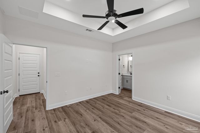 5743 San Blas St, Milton, FL 32583