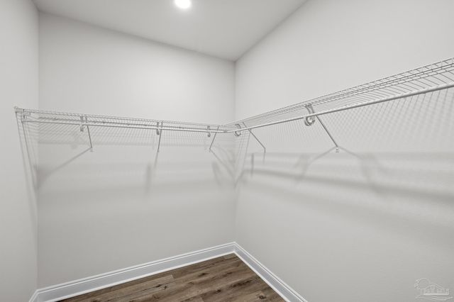 5743 San Blas St, Milton, FL 32583