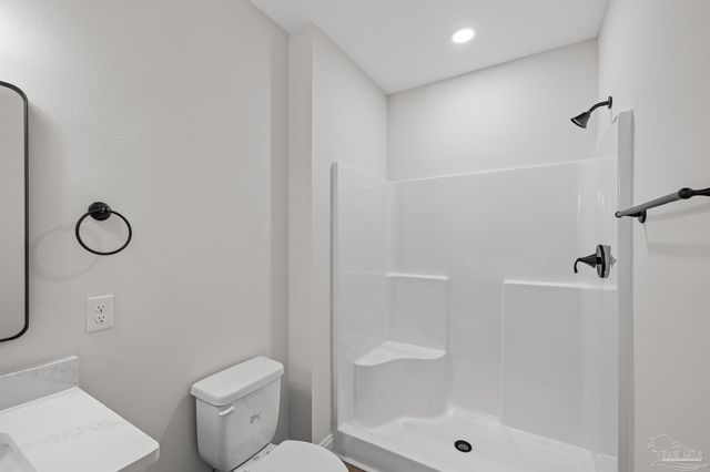 5743 San Blas St, Milton, FL 32583