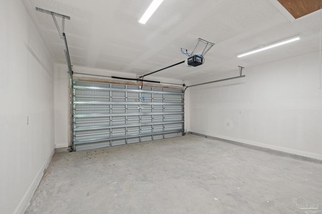 5743 San Blas St, Milton, FL 32583