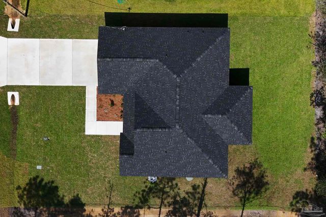 5743 San Blas St, Milton, FL 32583