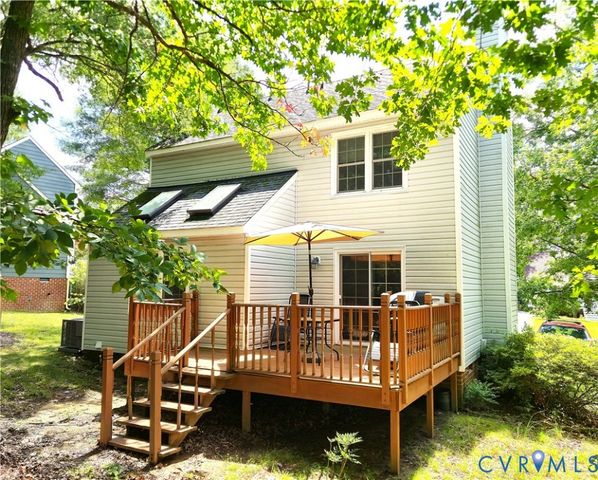 2525 Sutton Pl, Richmond, VA 23233