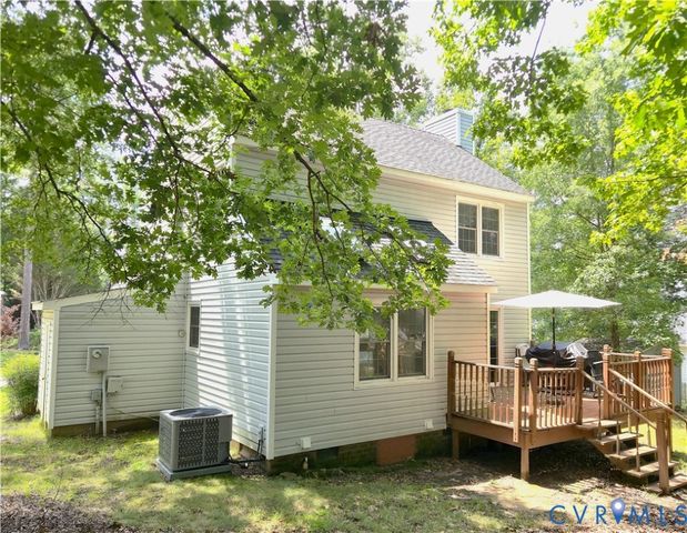 2525 Sutton Pl, Richmond, VA 23233