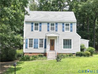 2525 Sutton Pl, Richmond, VA 23233