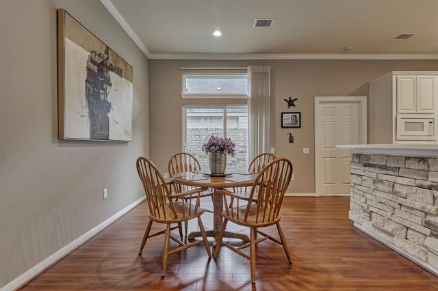 18 Coachman Ridge Place, The Woodlands, TX 77382
