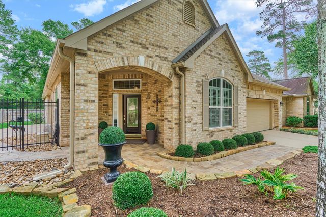 18 Coachman Ridge Place, The Woodlands, TX 77382