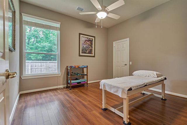 18 Coachman Ridge Place, The Woodlands, TX 77382