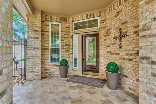 18 Coachman Ridge Place, The Woodlands, TX 77382