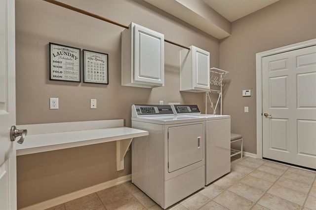 18 Coachman Ridge Place, The Woodlands, TX 77382