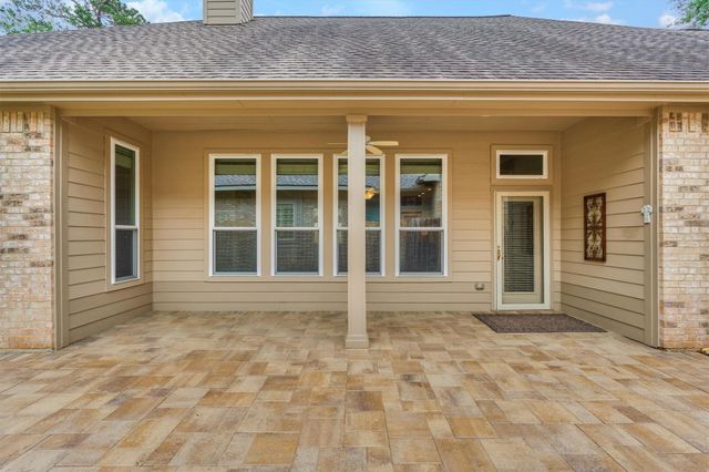 18 Coachman Ridge Place, The Woodlands, TX 77382
