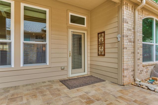 18 Coachman Ridge Place, The Woodlands, TX 77382
