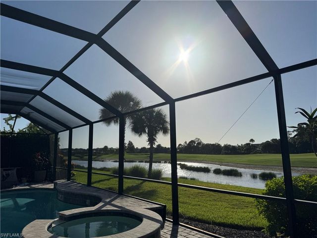 9373 Surfbird CT, Naples, FL 34120
