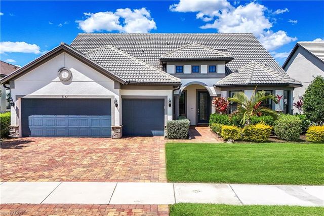 9373 Surfbird CT, Naples, FL 34120