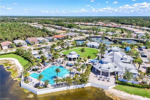9373 Surfbird CT, Naples, FL 34120