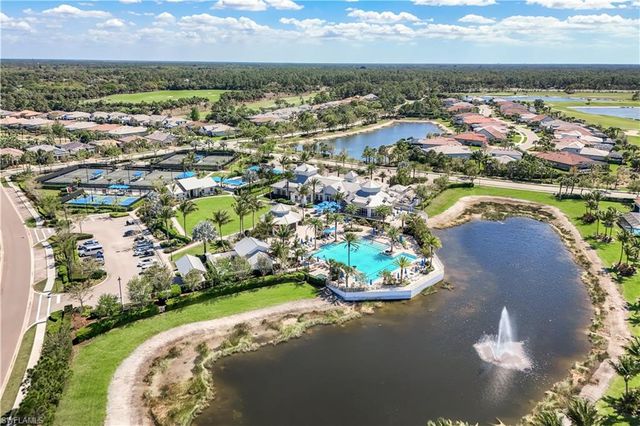 9373 Surfbird CT, Naples, FL 34120