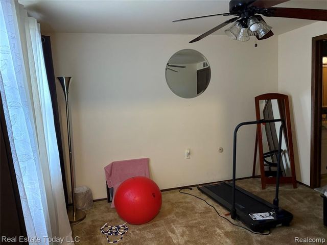 25064 Champlaign Drive 9B, Southfield, MI 48034