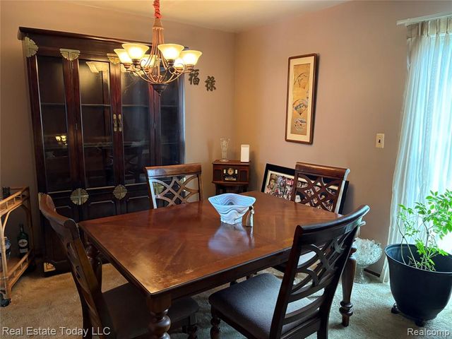 25064 Champlaign Drive 9B, Southfield, MI 48034