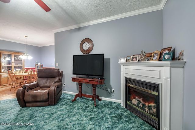 9210 Hawthorne Pointe Dr 103, Louisville, KY 40272