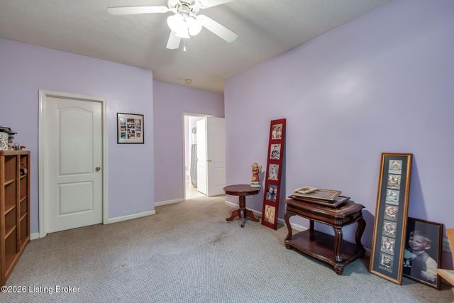 9210 Hawthorne Pointe Dr 103, Louisville, KY 40272