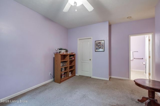 9210 Hawthorne Pointe Dr 103, Louisville, KY 40272