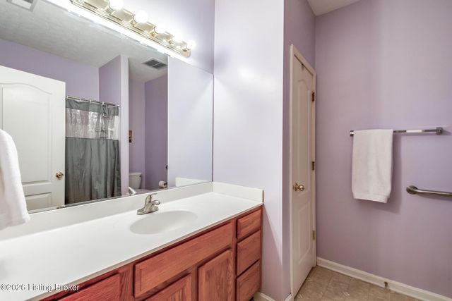 9210 Hawthorne Pointe Dr 103, Louisville, KY 40272