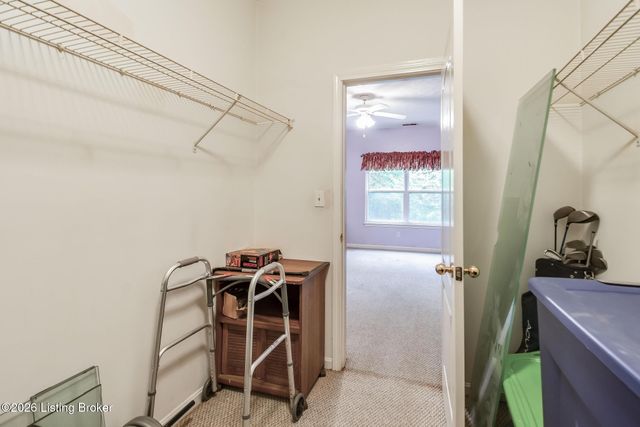 9210 Hawthorne Pointe Dr 103, Louisville, KY 40272