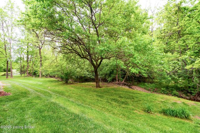 9210 Hawthorne Pointe Dr 103, Louisville, KY 40272