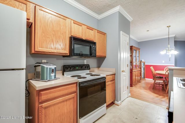 9210 Hawthorne Pointe Dr 103, Louisville, KY 40272
