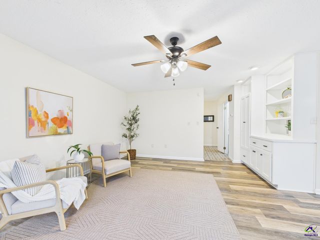 202 Hilltop Circle, Macon, GA 31210