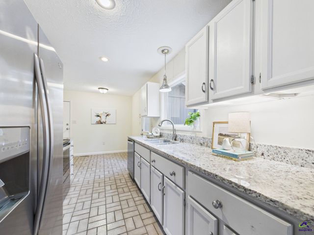 202 Hilltop Circle, Macon, GA 31210
