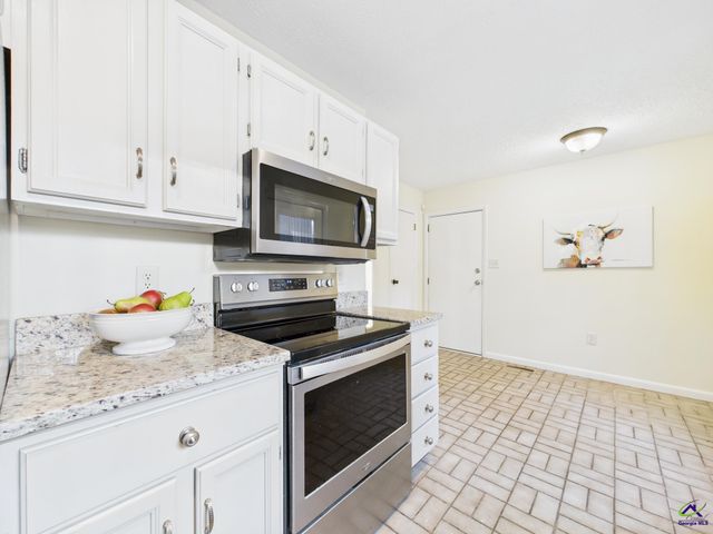 202 Hilltop Circle, Macon, GA 31210
