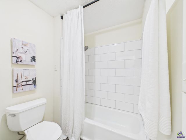 202 Hilltop Circle, Macon, GA 31210