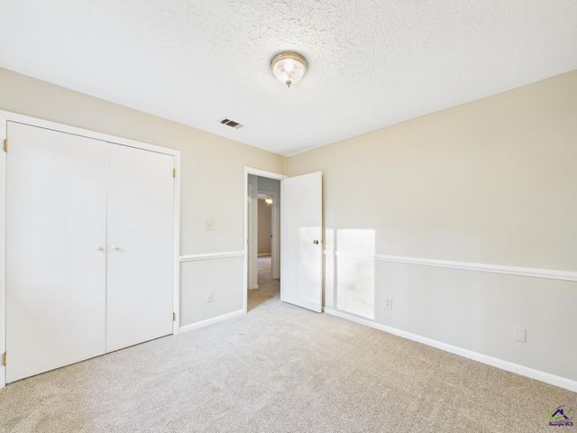 202 Hilltop Circle, Macon, GA 31210