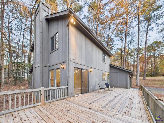 202 Hilltop Circle, Macon, GA 31210