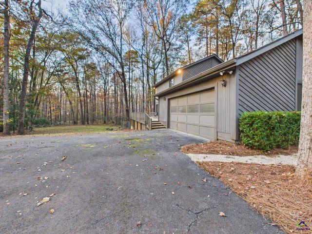 202 Hilltop Circle, Macon, GA 31210