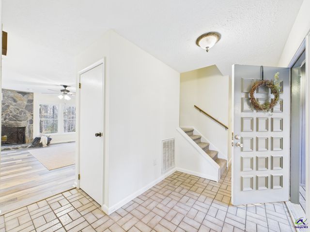 202 Hilltop Circle, Macon, GA 31210