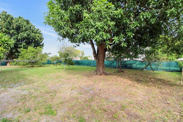 745 NW 140th St 0, Miami, FL 33168