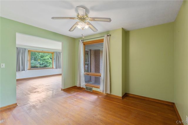8252 Maple Road, Clay, NY 13041