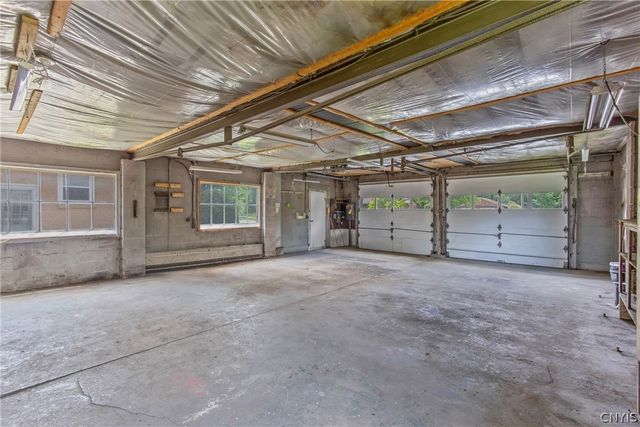 8252 Maple Road, Clay, NY 13041
